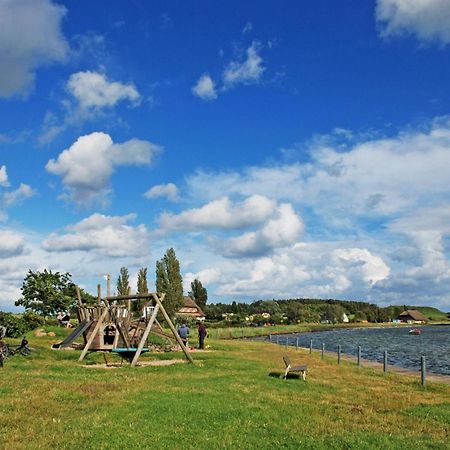 Ferienwohnungen Im Haus Am Deich Middelhagen Kültér fotó