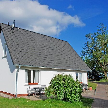 Ferienwohnungen Im Haus Am Deich Middelhagen Kültér fotó