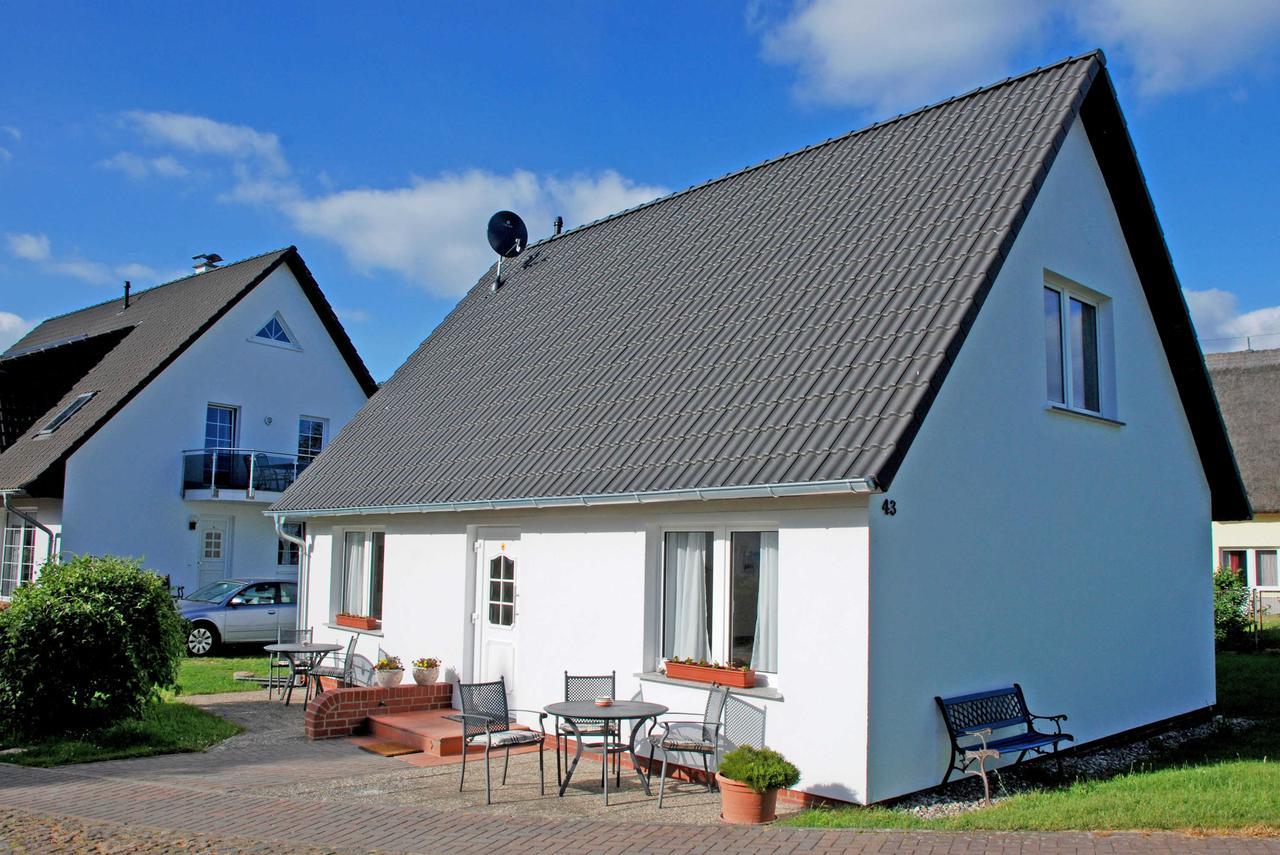 Ferienwohnungen Im Haus Am Deich Middelhagen Kültér fotó